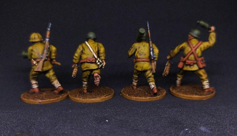 Japanische Soldaten mit AT Ladungen + 1 Flammenwerfer